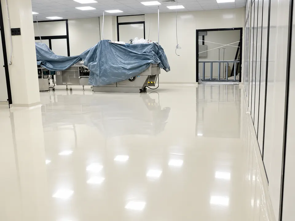Light beige glossy floor in medical/clean interior